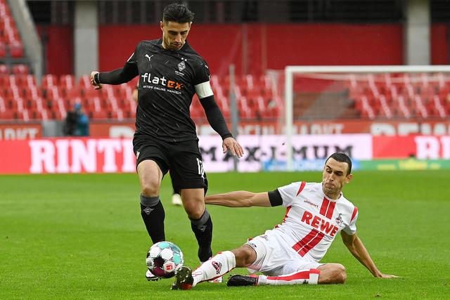 徒手攀爬台北大厦神人：没上保险 报酬少得尴尬